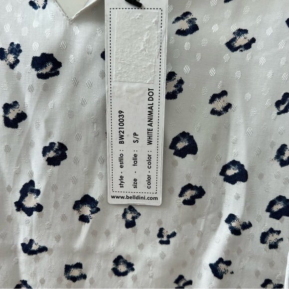 BELLDINI animal print bell sleeve top - Picture 4 of 9